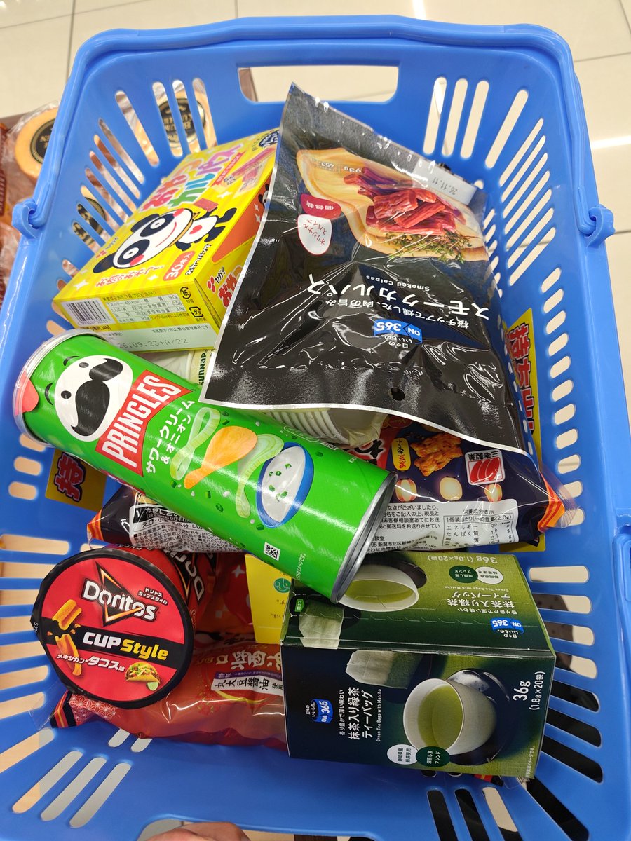 犬千代 tweet media