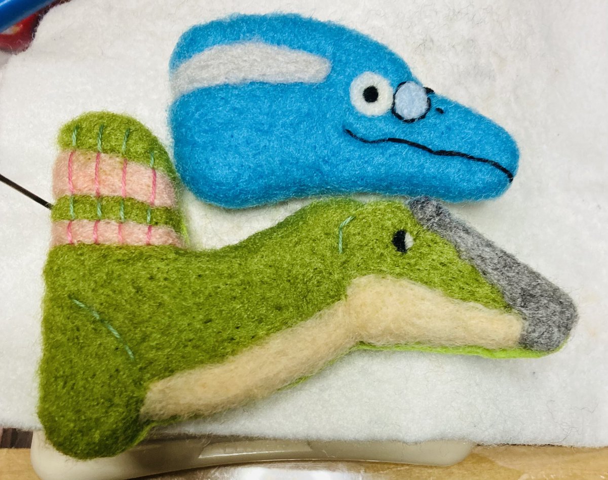 自分用にオウラノサウルスと自分(魚竜)を作ってみました☺️