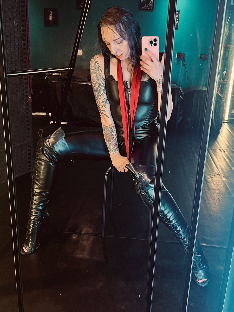 Miss Masha Blues tweet media