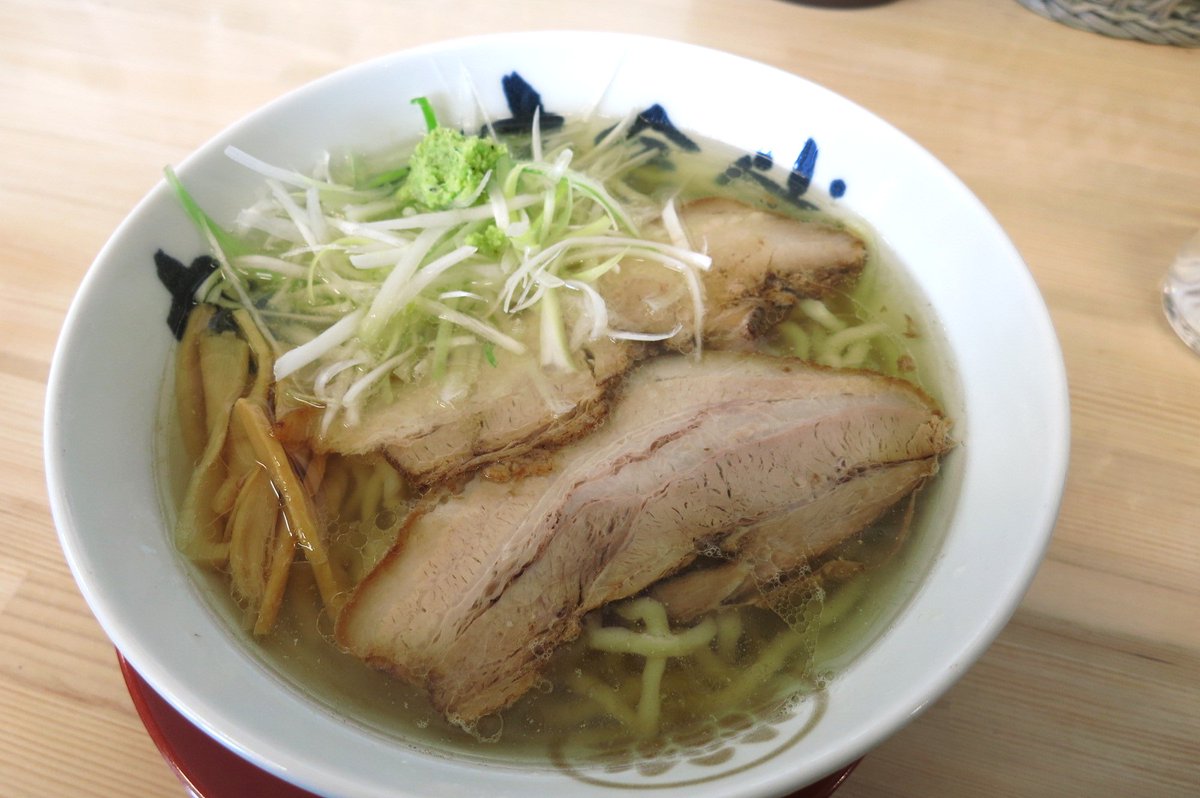 deresuke_Biogon's tweet photo. バイクの慣らしが終わったので今日は喜多方市へラーツー。
あじ庵食堂の山葵潮ラーメンを食べてきました。
山葵を混ぜると味変になり美味しいです。 https://t.co/D9n4IiwEnv