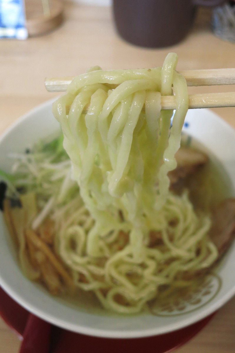 deresuke_Biogon's tweet photo. バイクの慣らしが終わったので今日は喜多方市へラーツー。
あじ庵食堂の山葵潮ラーメンを食べてきました。
山葵を混ぜると味変になり美味しいです。 https://t.co/D9n4IiwEnv