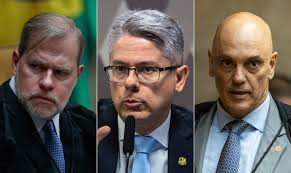BrasilPost13's tweet image. Banco Master repassou R$ 18 milhões ao escritório de advocacia de Kevin de Carvalho Marques, filho do ministro Kassio Nunes Marques, do Supremo Tribunal Federal (STF).

Os aliados dos Bolsonaros causaram a falência do Congresso, o Senador queria indiciar Gonet, Gilmar Mendes,