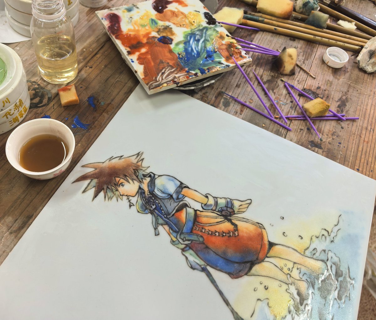 在學校新彩瓷板繪畫作業畫了sora