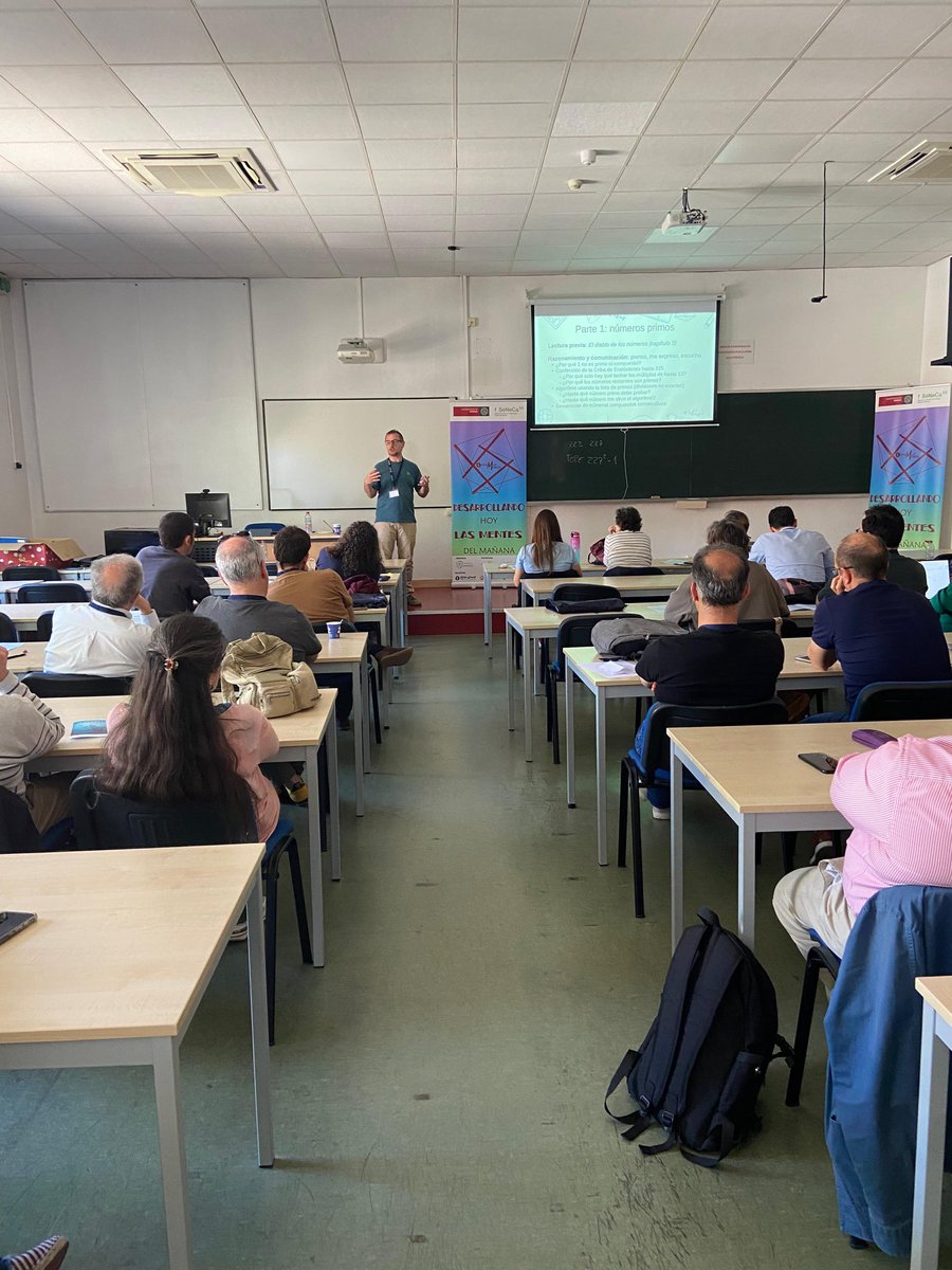 EstalmatMurcia's tweet image. 📚📸 Seguimos compartiendo momentos del Seminario Nacional de Estalmat.

Aquí dejamos algunas imágenes de las sesiones celebradas esta mañana en el Aulario de La Merced de la @umu , en Murcia. 🧠✨
@fundacionseneca 
-
-
-
-
-
-
#estalmat  #SeminarioNacional  #murcia