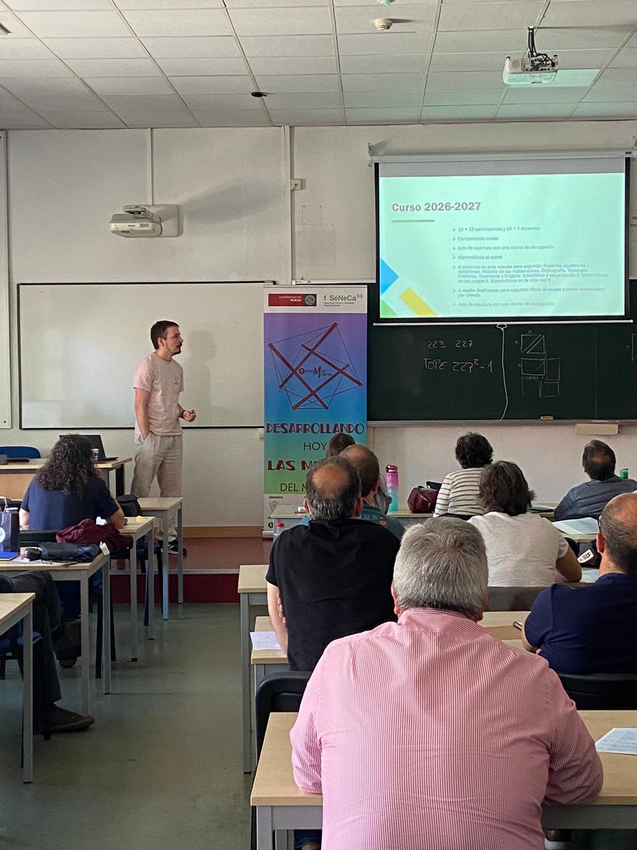 EstalmatMurcia's tweet image. 📚📸 Seguimos compartiendo momentos del Seminario Nacional de Estalmat.

Aquí dejamos algunas imágenes de las sesiones celebradas esta mañana en el Aulario de La Merced de la @umu , en Murcia. 🧠✨
@fundacionseneca 
-
-
-
-
-
-
#estalmat  #SeminarioNacional  #murcia