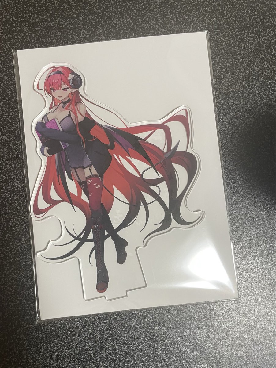 ルーア tweet media