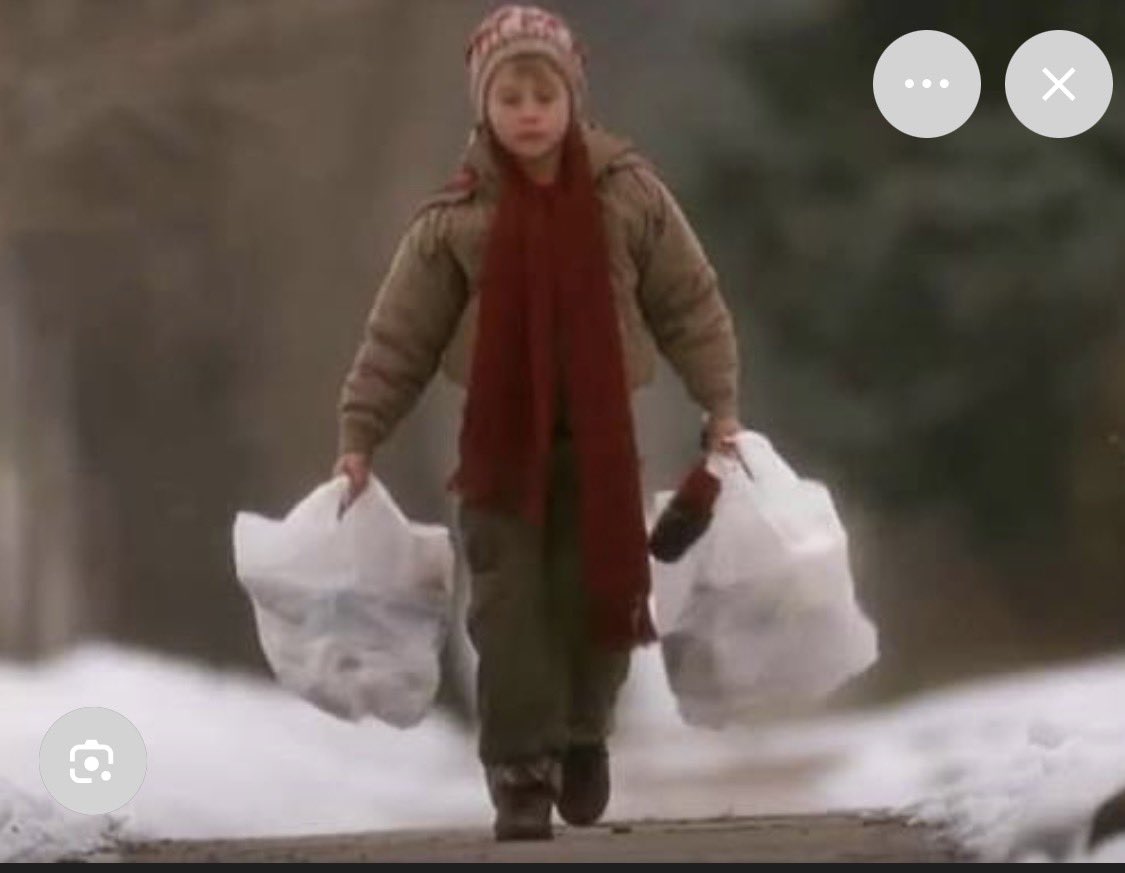 Page2040's tweet image. When The Fuck You See People Copy me Do You got a Bag #Poor😂