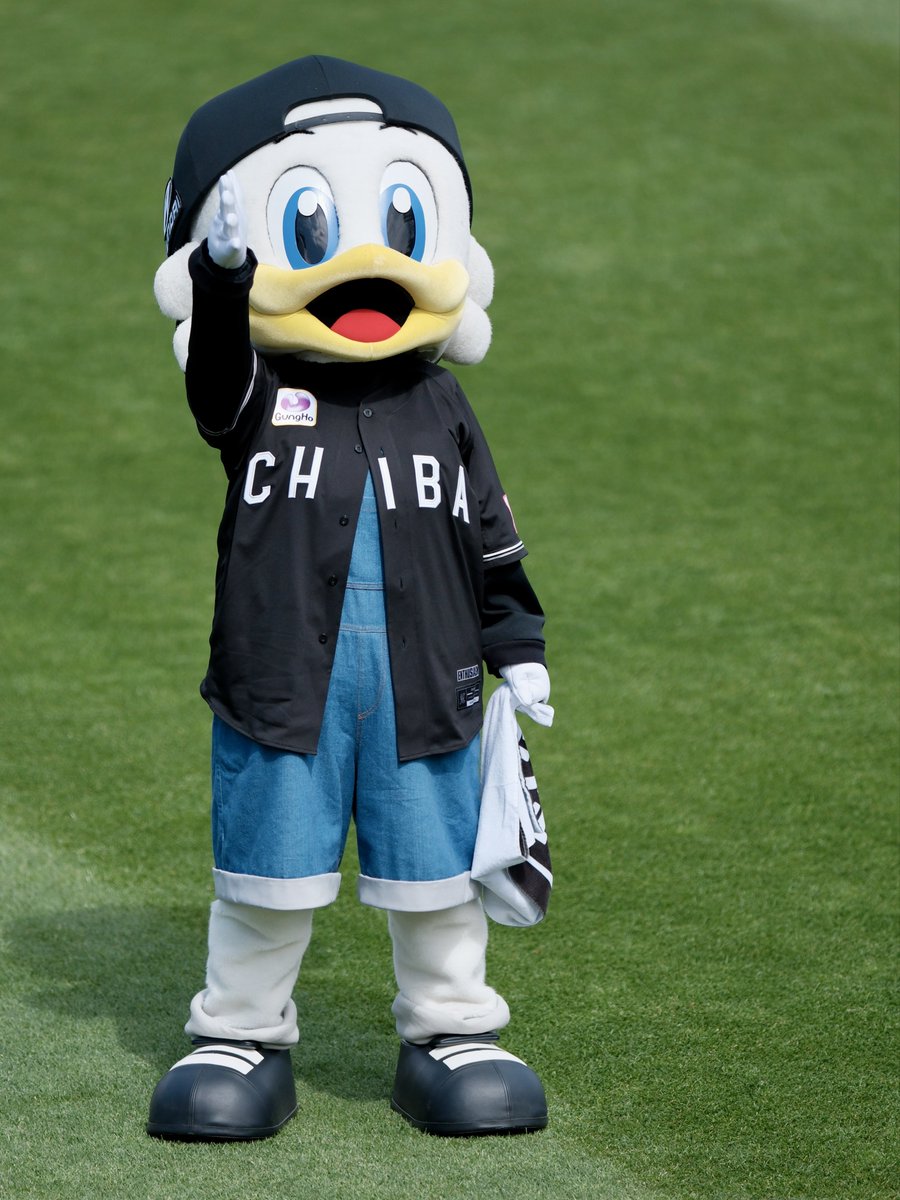 マーくろう tweet media