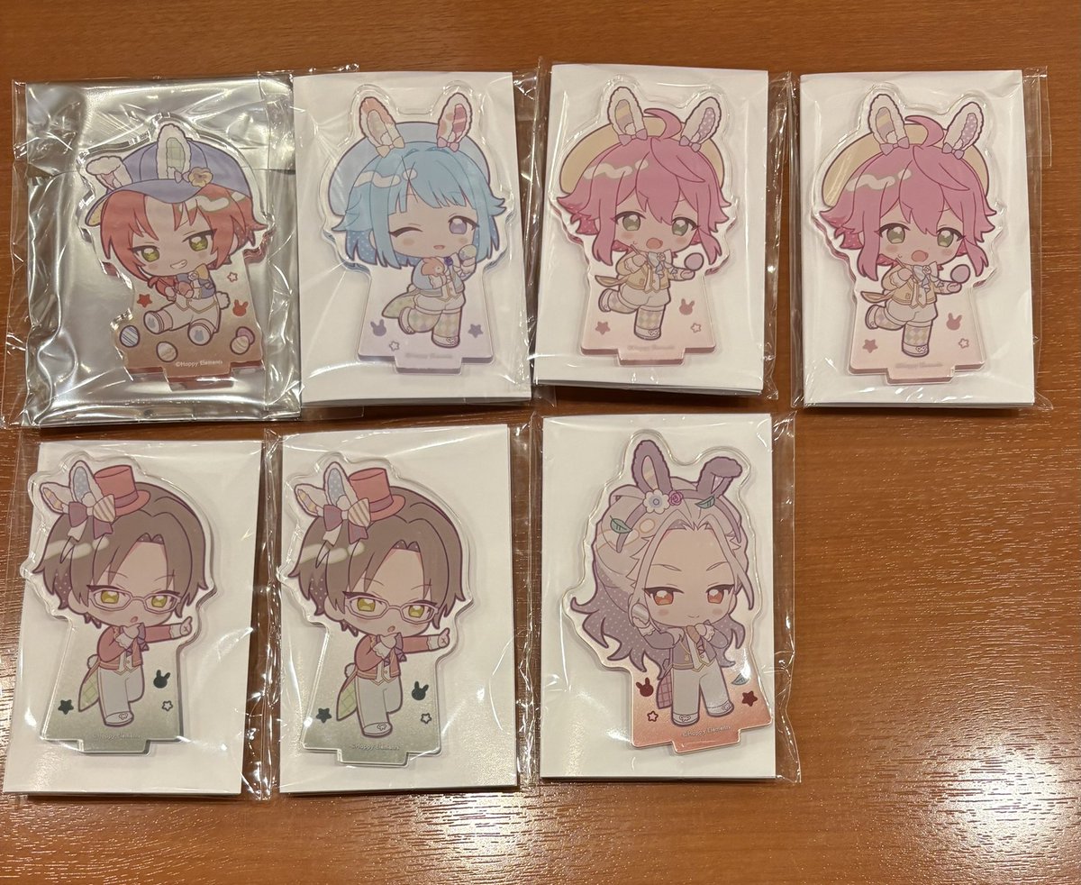 syunsei's tweet photo. 【交換/譲渡】あんスタ アニカフェ

譲）

Collota
譲）翠 光 ★泉 ★茨
求）藍良 司 各1

アクスタ
譲）☆レオ 創 桃李 敬人 凪砂
求）ジュン

★は無印とあわせての2:2
無印は譲渡可

手渡しは秋葉原で日時要相談(お昼頃になります) https://t.co/qOjZmhlXiJ