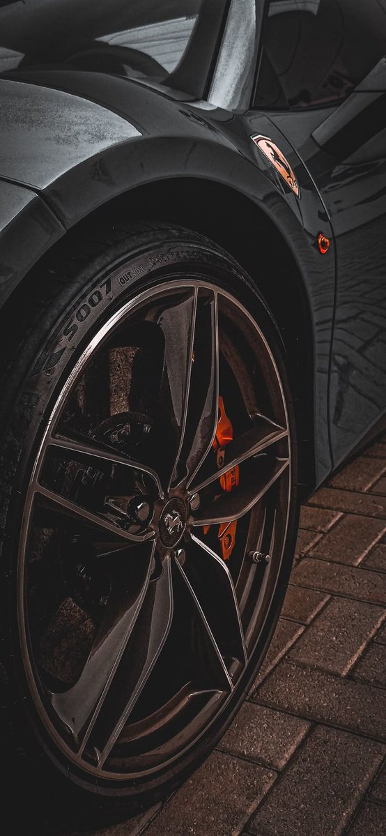 Universal Walls tweet media