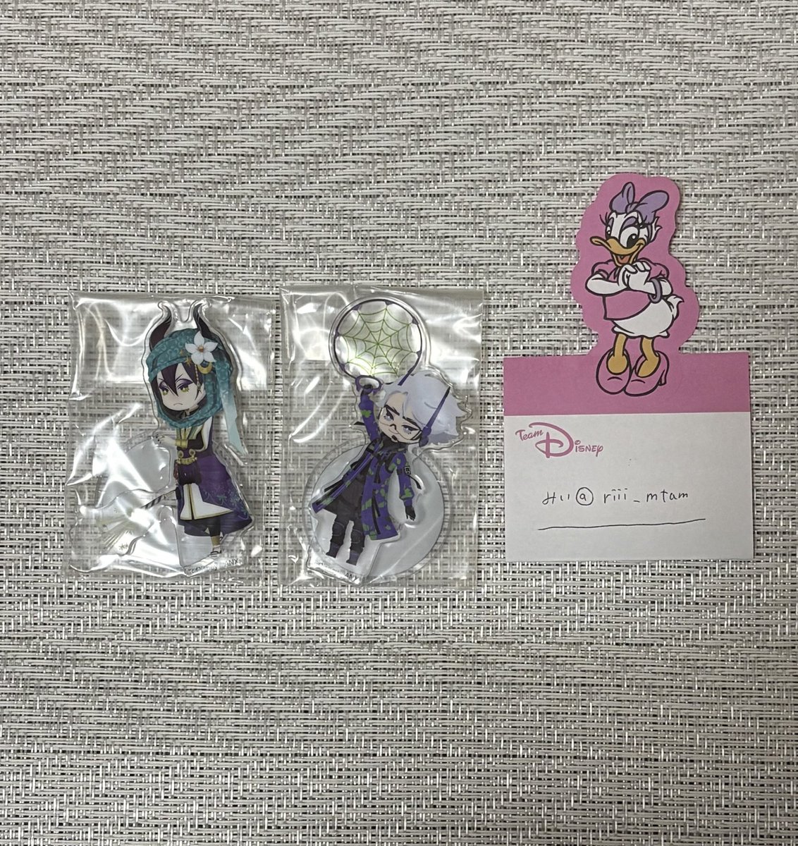 riii_mtam's tweet photo. 【交換】ツイステ展　ミニアクリルスタンドコレクション 

(譲)アズール マレウス
(求)画像2枚目ラギー>>画像2.3枚目エース

✳︎ラギー(友人分)最優先で求めてます
✳︎郵送希望

お気軽にお声がけください！ https://t.co/n2ePAv7pXh