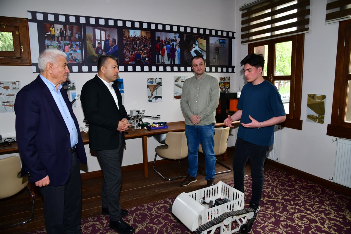 📍Naci Orhan Bilgisayar Bilimleri ve Kodlama Eğitim Merkezi

Trabzon Naci Orhan Bilgisayar Bilimleri ve Kodlama Eğitim Merkezi’ni ziyaret ederek, geleceğimizin teminatı olan gençlerimizin bilim ve teknoloji alanındaki kıymetli çalışmalarını yerinde inceledik.

Gayretleriyle