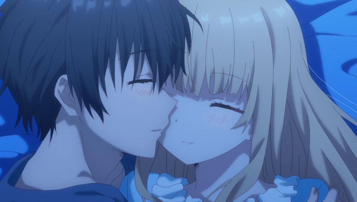 De ver a Mahiru y Amane abrazados y oficiamiznsdo su relación en la primera temporada hace 3382 años a su primer beso oficial.
DE VERDAD EL TIEMPO VUELA, VIVA EL AMOR