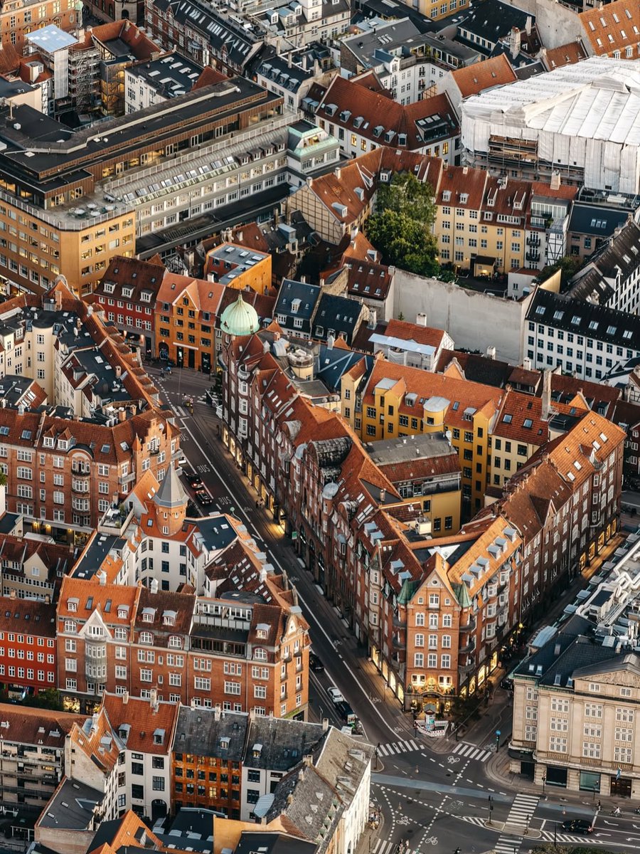 NatureRoot88's tweet photo. Copenhagen, Denmark https://t.co/bDWYE4vkgP