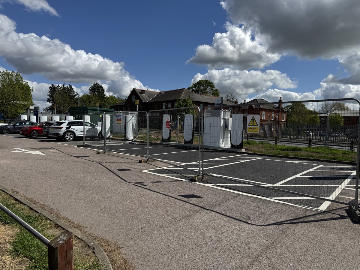 Delighted to see even more charges going in at the local supercharger location.

It’s always busy and has been for a long time so we can see that supply and demand actually works! 🤩

And it’s the cheapest place to charge full stop.