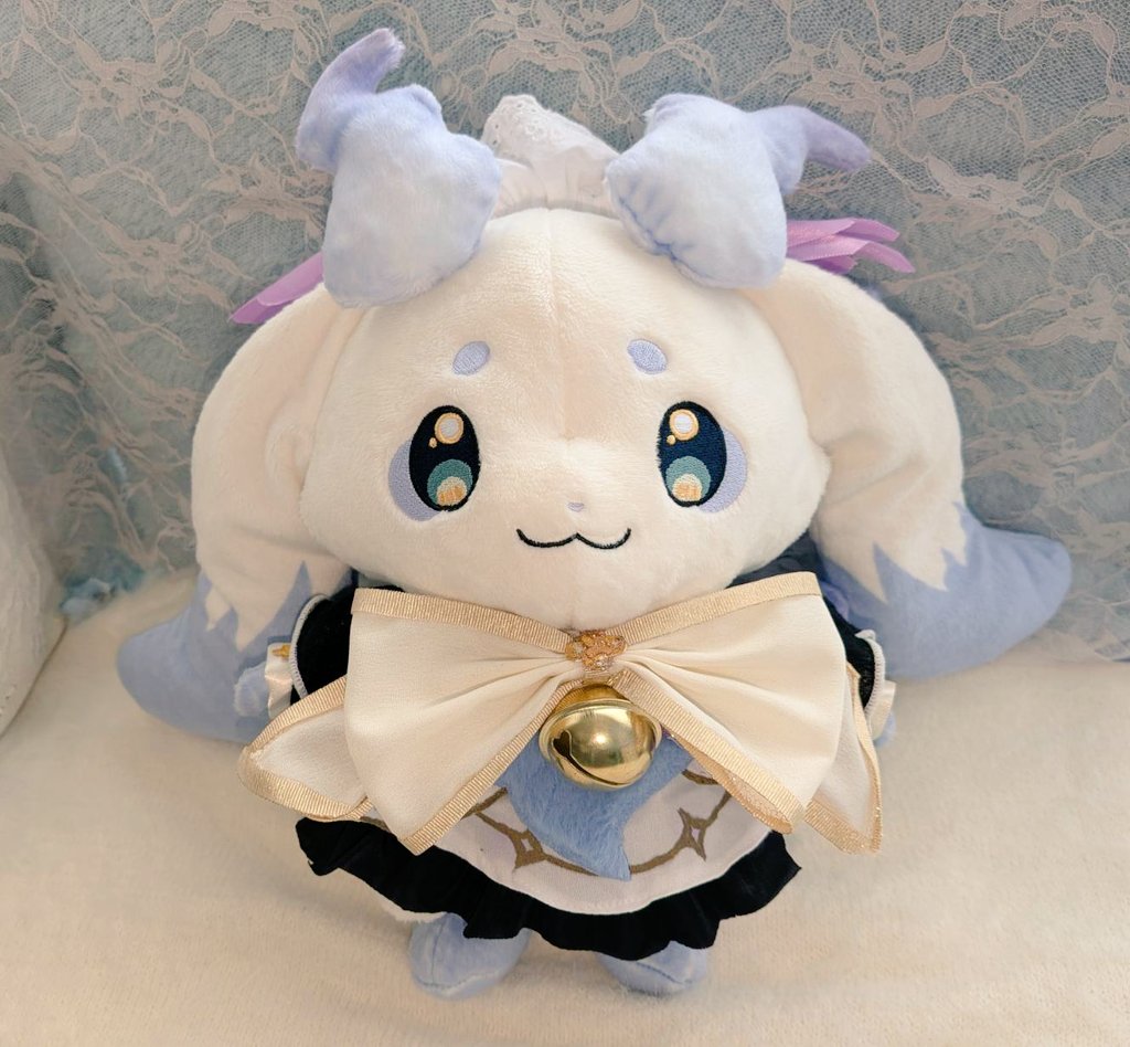 shangcunfa55200's tweet photo. 100均アイテムだけでメイド衣装作ってみた🪡
心なしかちょまの顔も誇らしげに見える✨️
#見るんるん
#ちょまと撮ったよ
#にじさんじ手芸部 https://t.co/E8cxTIKunU