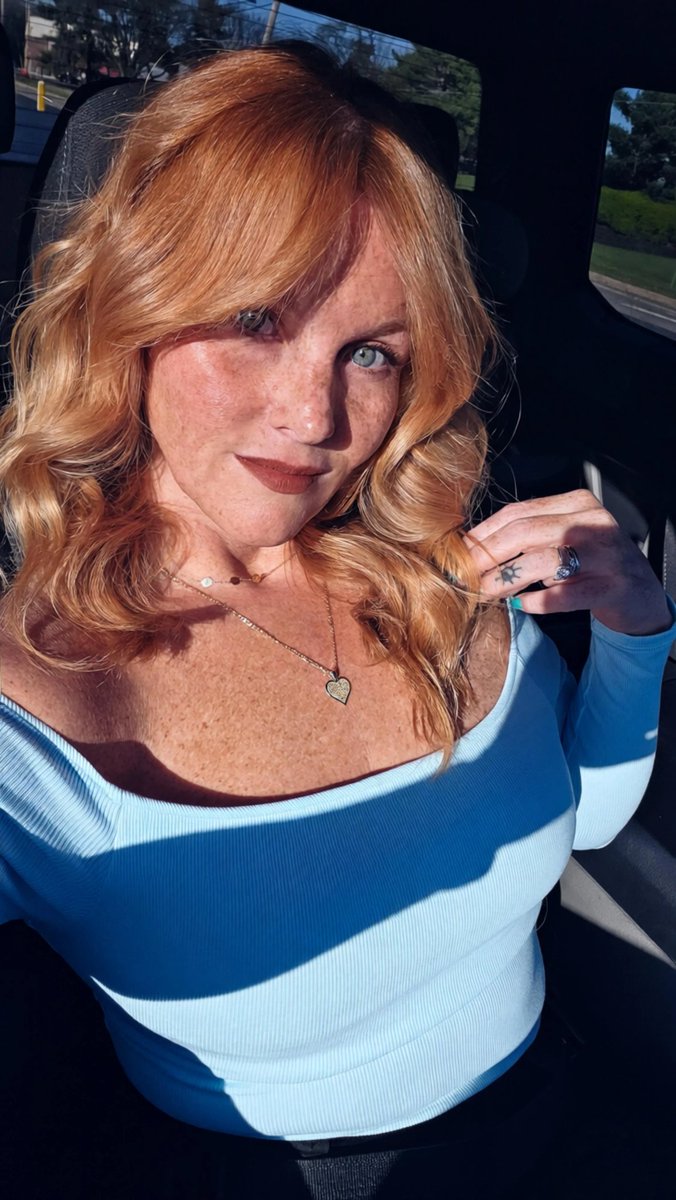 Penny Freckles tweet media