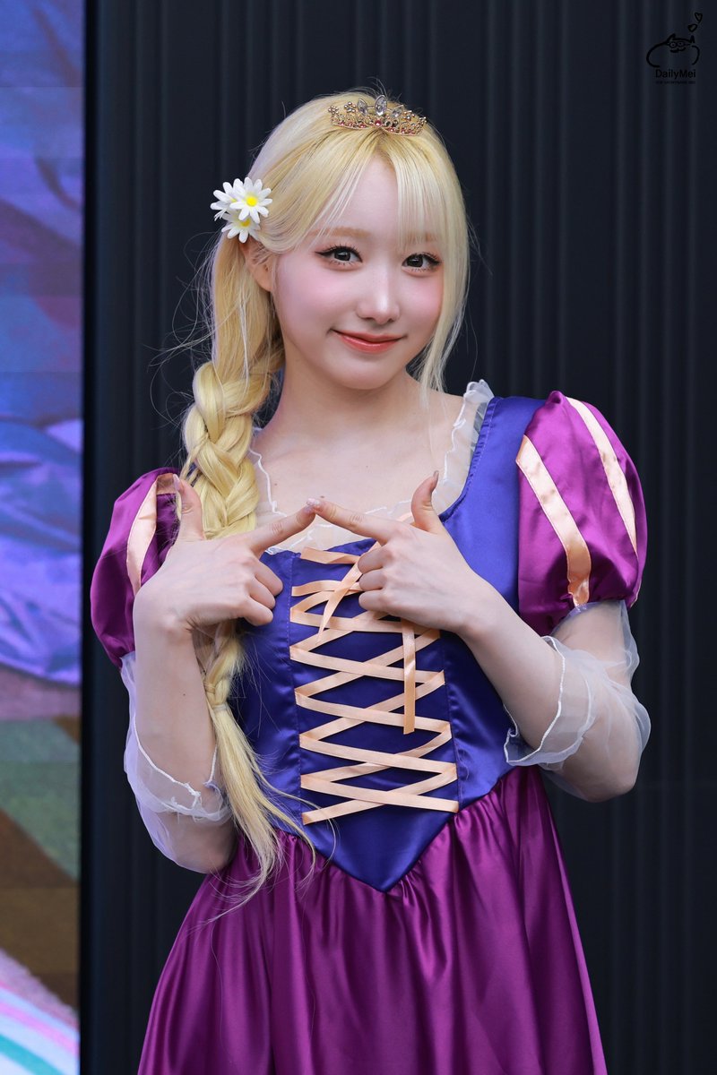 260418 HQ

#세이마이네임 #SAYMYNAME
#메이 #MEI #メイ
#SMN #セマネ