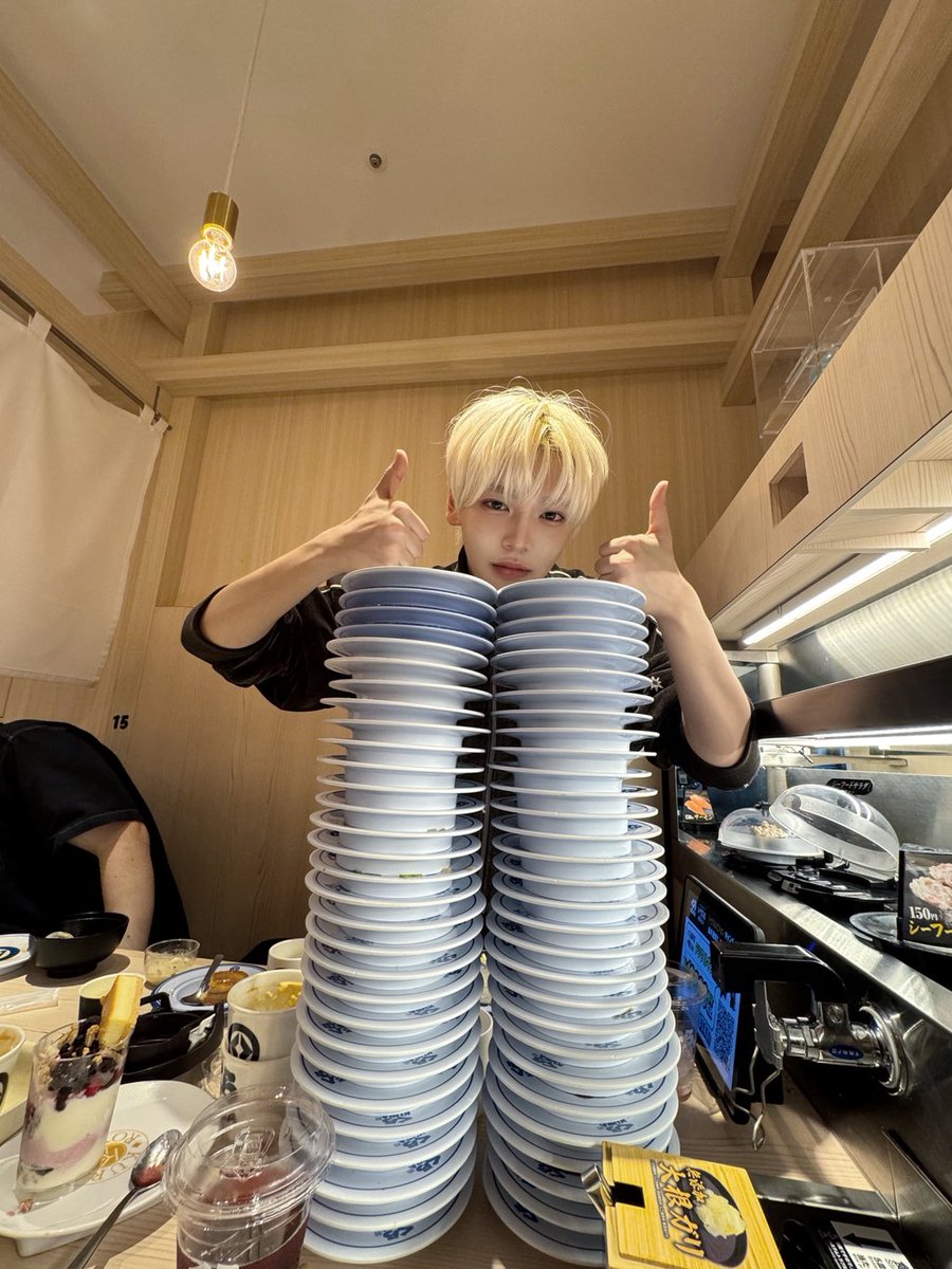 July. ♡ tweet media