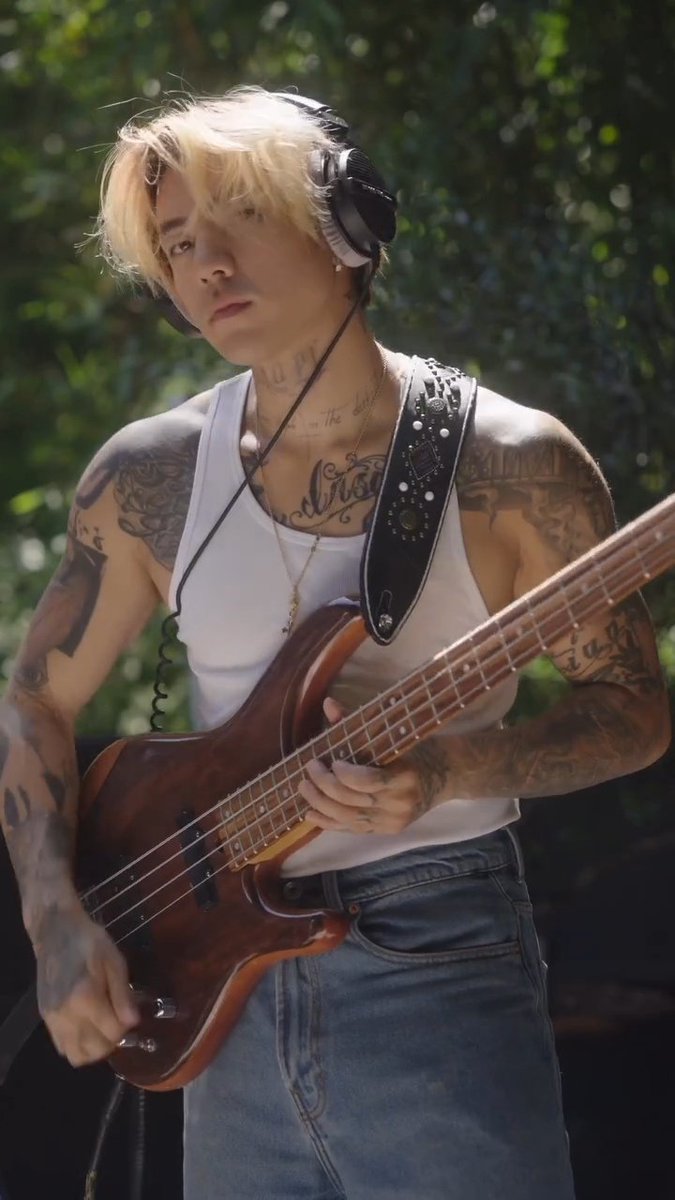 컴백만기다리는도르래💫 tweet media