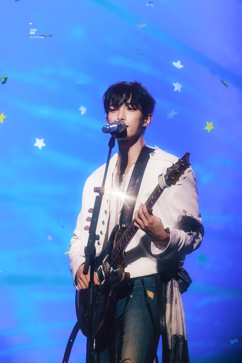 260418 DxS [SERENADE] - ON STAGE IN INCHEON

🌟

#DxS #도겸X승관
#SEVENTEEN #DK
#도겸 #이석민 #ドギョム
<a href="/pledis_17/">세븐틴(SEVENTEEN)</a>