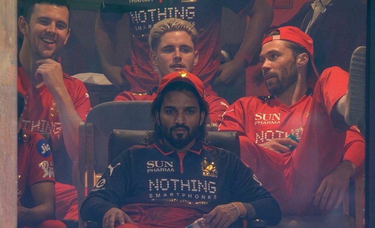 MAHIYANK™ tweet media