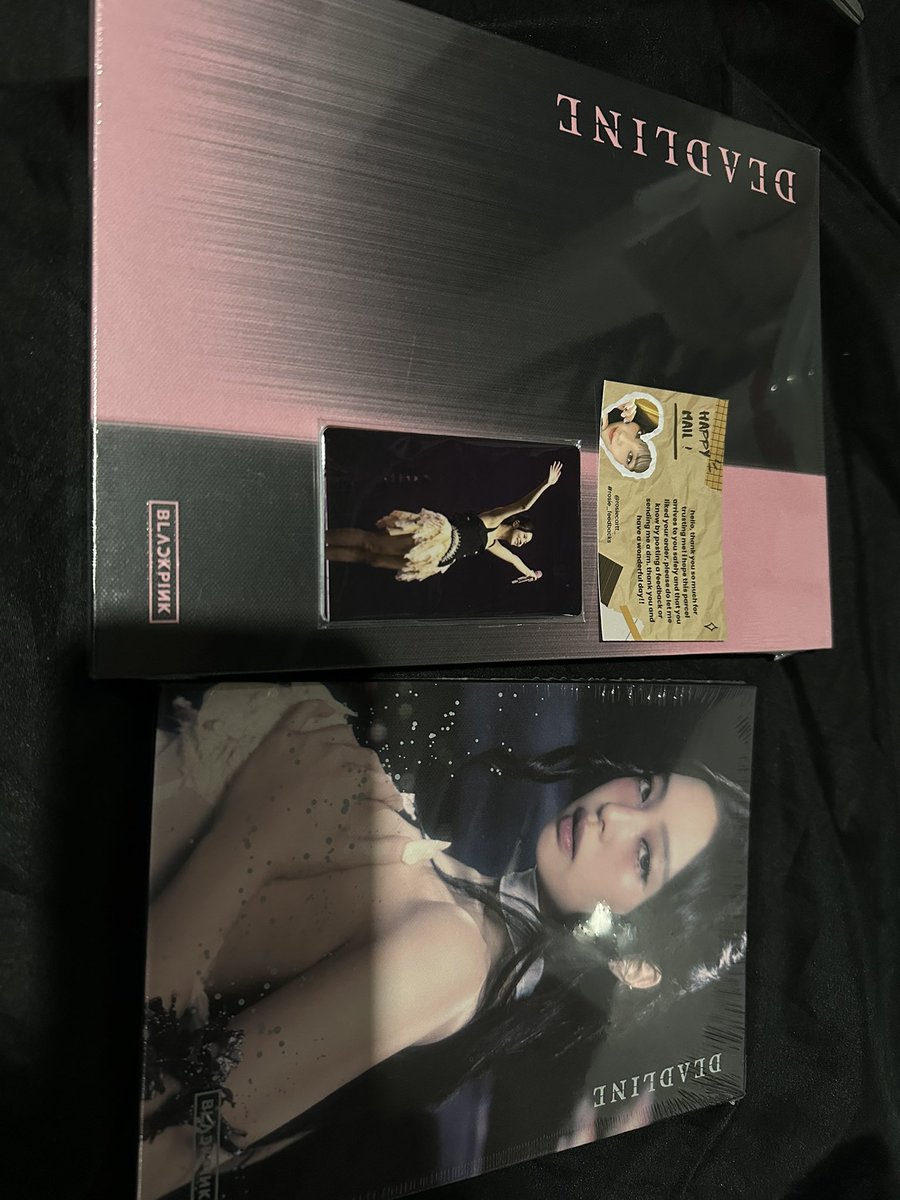 cherrysenses's tweet photo. Received my deadline albums today. Thank you so much @rosiecartt_!!! My BP heart is so happy 🩷🖤 https://t.co/qB0Sko01jt