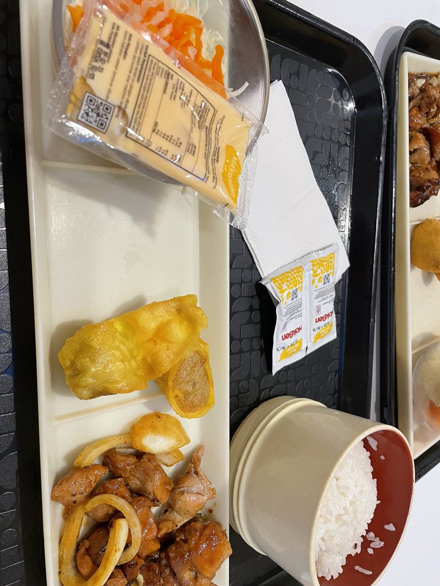 Byavoy's tweet photo. Tiap bulan makan hokben cma 9 rbuan pake promo bank saquu😭🧡 https://t.co/UA7E0RhTxf