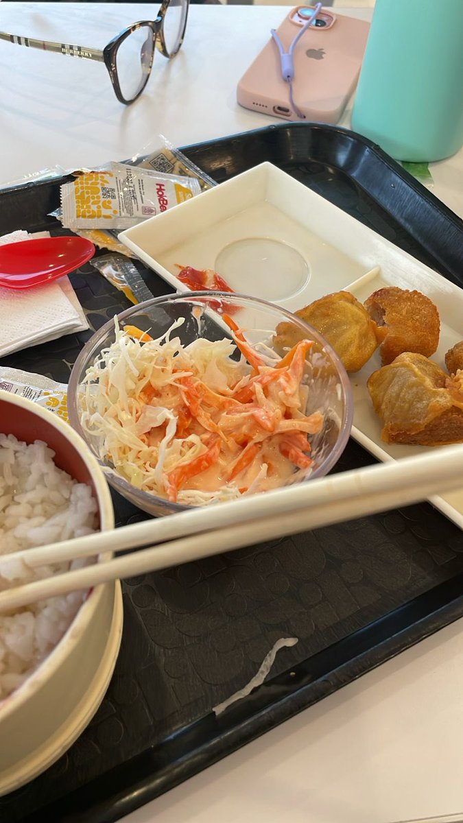 Byavoy's tweet photo. Tiap bulan makan hokben cma 9 rbuan pake promo bank saquu😭🧡 https://t.co/UA7E0RhTxf
