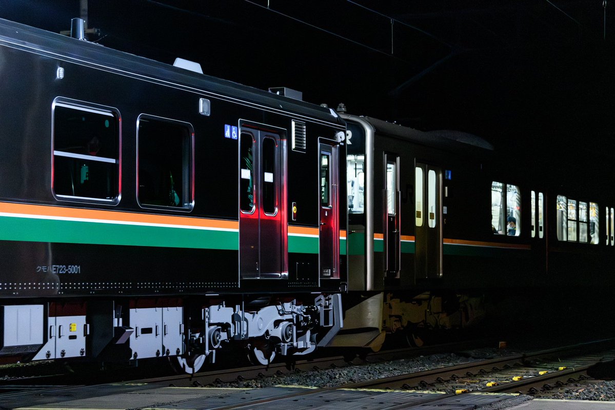 まっと tweet media