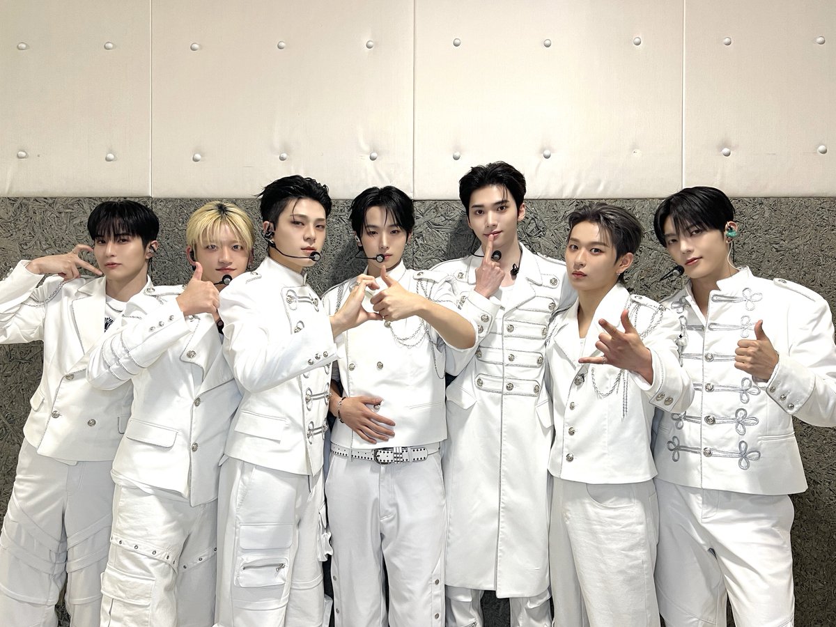 WHIB(휘브) tweet media