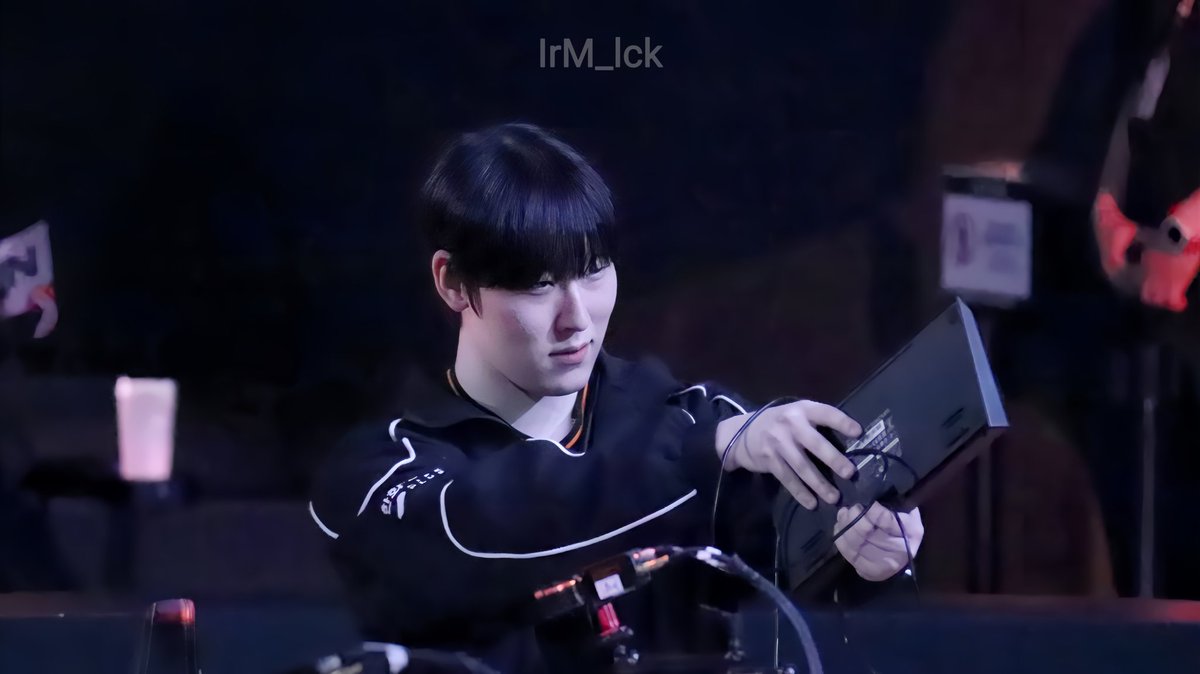IrM_lck's tweet photo. 20260418 HLE - GEN
#제카 #김건우 #Zeka https://t.co/CtIiiUQqAp