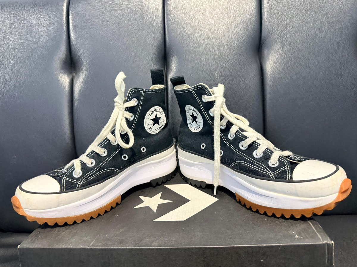 peonyyroses's tweet image. WTS
Preloved Converse Run Star Hike High 
ORI✅️
Size 38
Kondisi masih bagus + box ada 
Harga 1.200.000 (bisa nego🤗)
Bisa minta detail (foto/video)✅️
TRUSTED✅️
Minat langsung DM yaa
#WTS #wts #sepatu #preloved