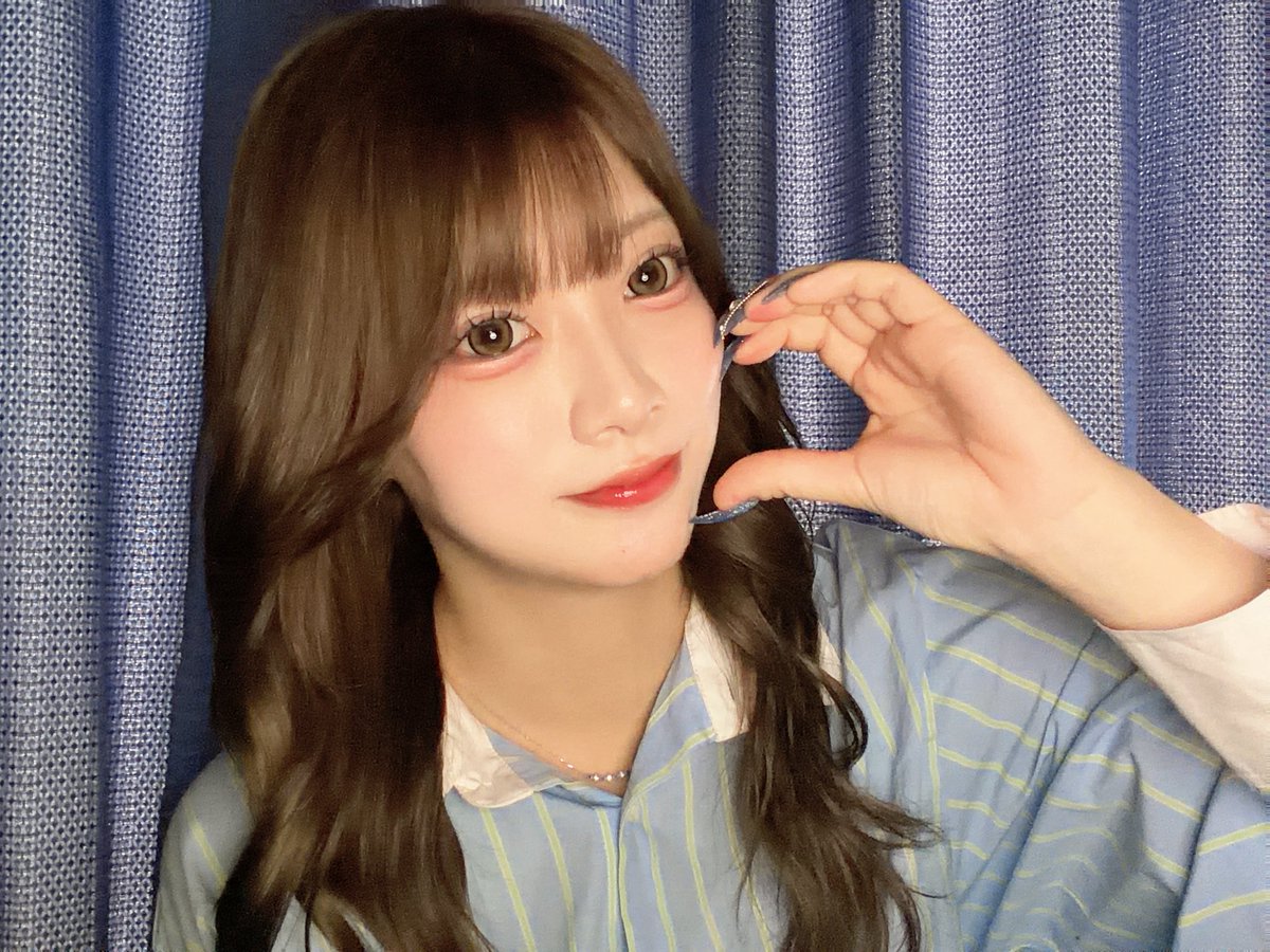 ayaka260226's tweet image. こんばんみ🌙*ﾟ

カラーチェンジしました💛🤎

またまたお任せで素敵なカラーに✨
光の当たり方によって違うのも好き😚

変身Tiktok載ってるから見てね👀

vt.tiktok.com/ZSHThHjpT/

おつあやです🐬💙

 #Tiktok  #毎日投稿