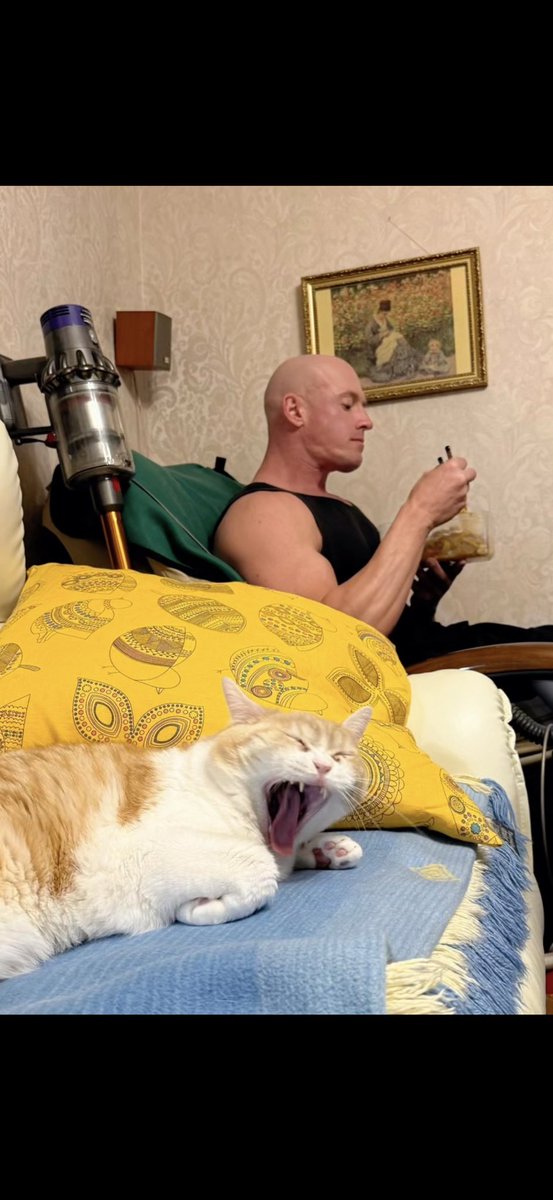 悪役レスラーの日常 tweet media