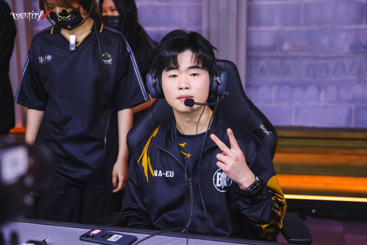 Identity V tweet media