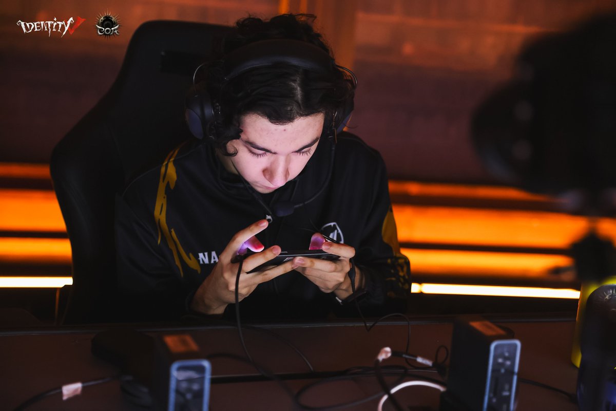 Identity V tweet media