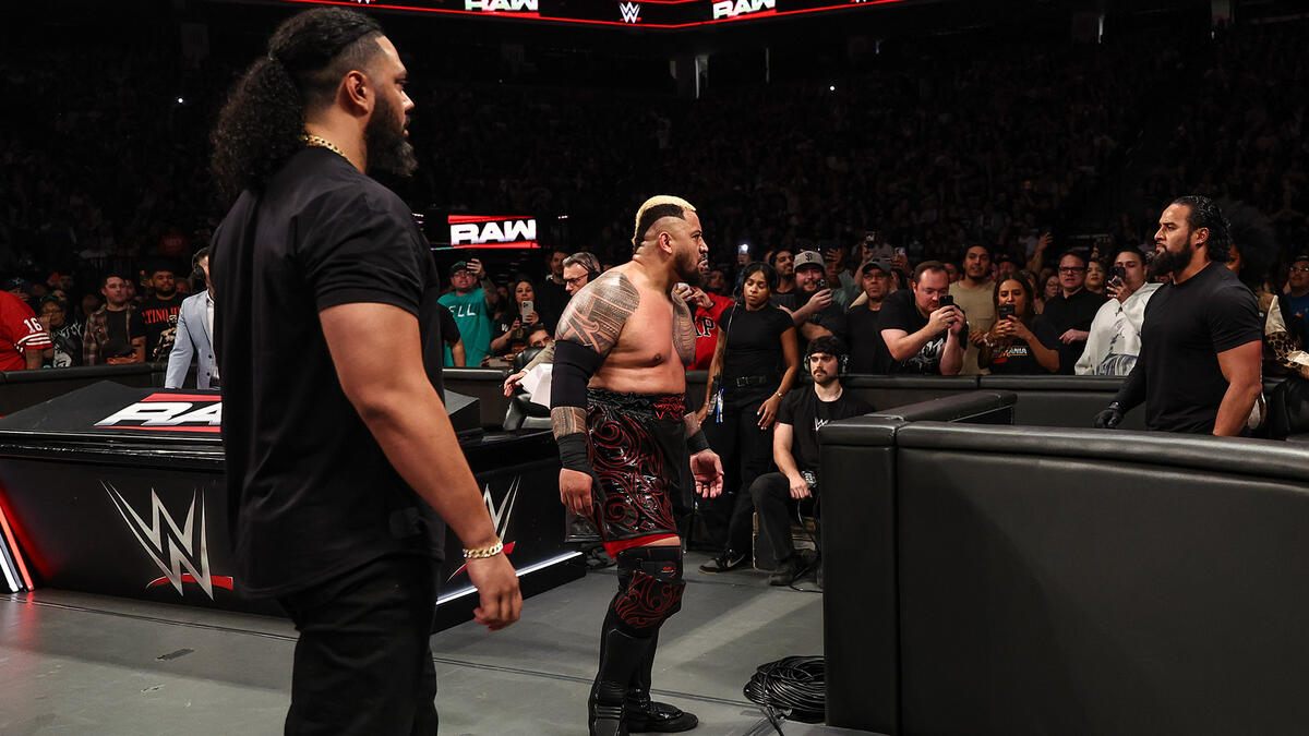 skcbloodline's tweet image. #MFT #WWERaw