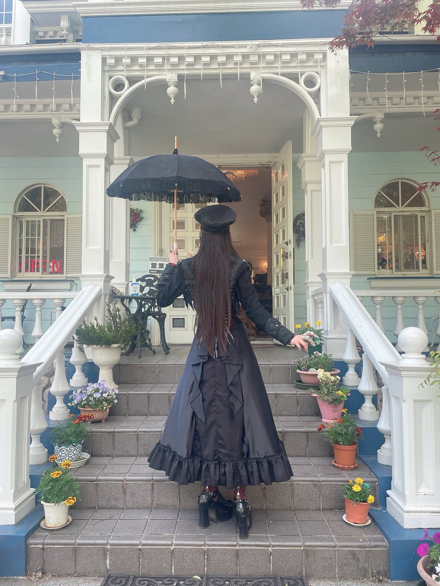 alonza_schwarz's tweet image. 雄大な自然と私。
⁡
 #gothic  #gothicstyle  #gothicfashion  #ゴスロリ系  #ロリィタポートレート