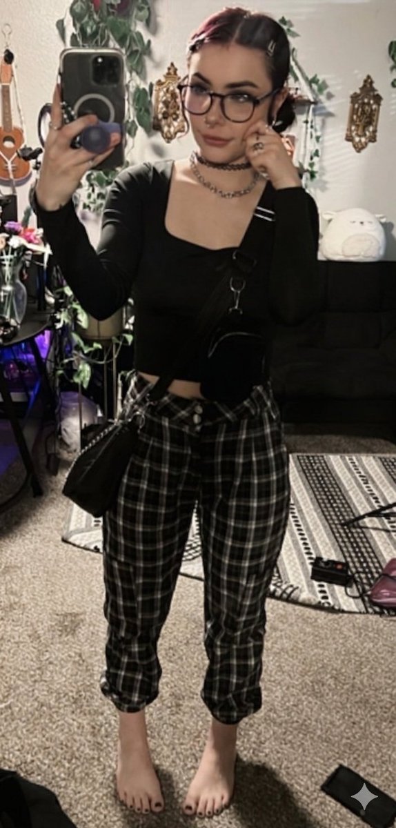 𝕭𝖊𝖊𝖑𝖟𝖊𝖇𝖚𝖇 tweet media