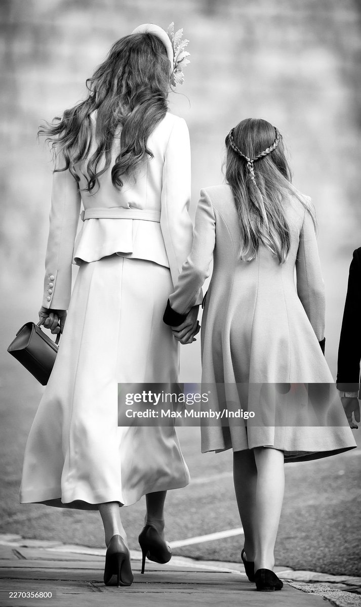 IpsiRoyals's tweet image. Have a good weekend 😊 #Princessofwales #PrincessCharlotte