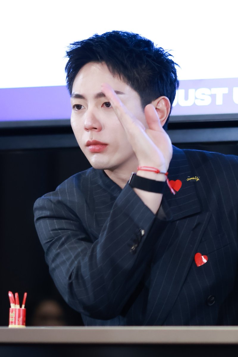 เล่นสนุกมากแล่ะ

UP FANSIGN 2026
#UPCLOSEFansign2026
#uppoompat