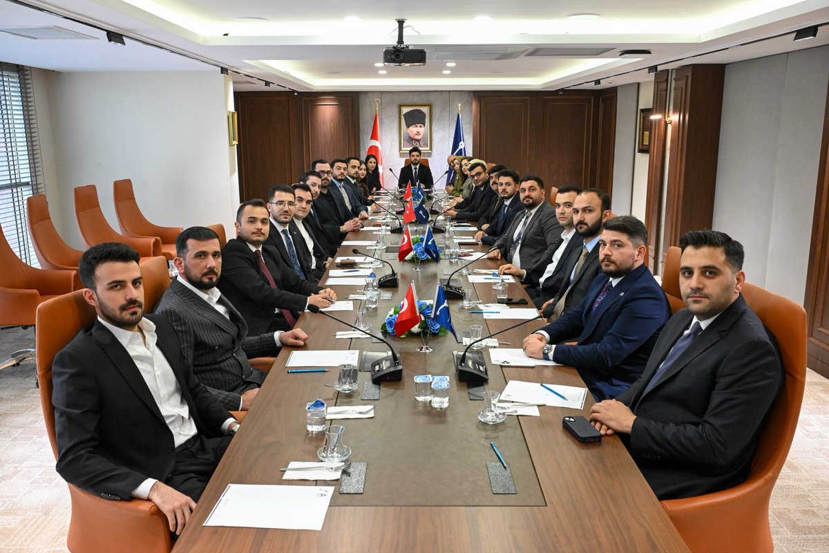 Genel Merkez Gençlik Kolları Başkanımız Sayın Kadir Koray Küçükali’nin öncülüğünde, Merkez Yönetim Kurulu Toplantımız gerçekleştirilmiştir.