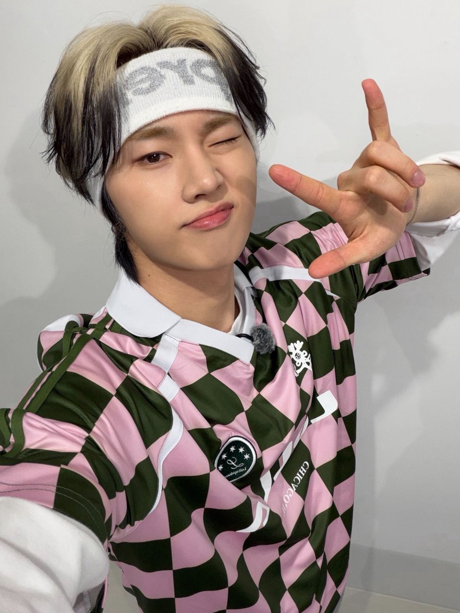 Xdinary Heroes tweet media