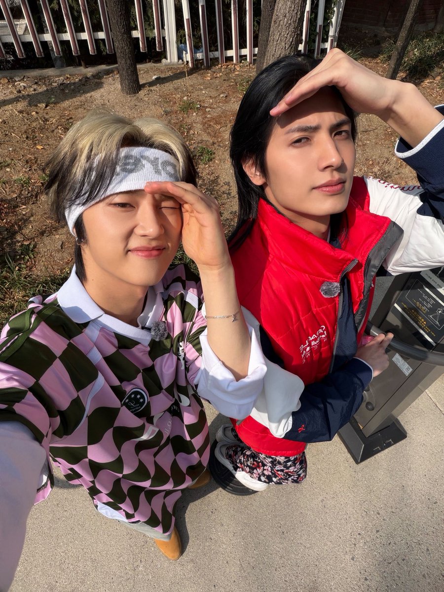 Xdinary Heroes tweet media