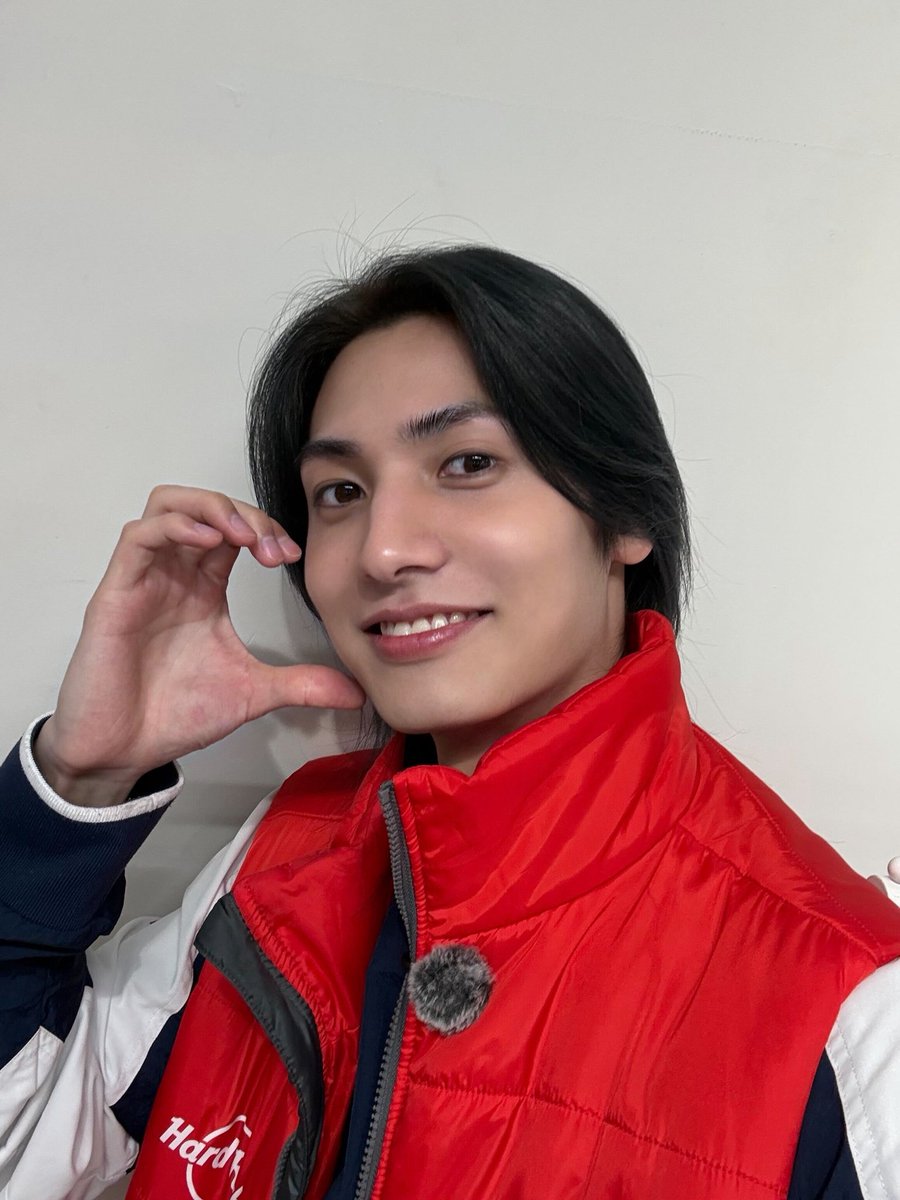 Xdinary Heroes tweet media