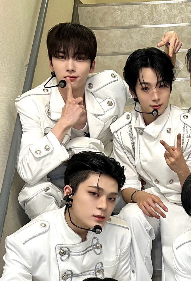 weinx3x's tweet photo. #나에게만준비된선물같아 https://t.co/bkeyF9Lq9r