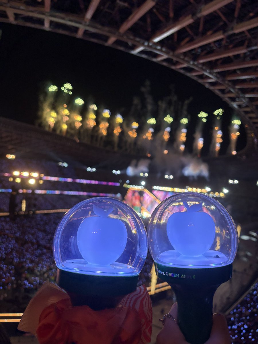 みるく tweet media