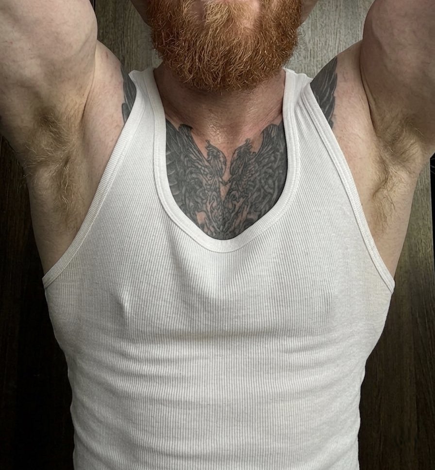 Я год отращивал волосы подмышками для вас, фетишисты