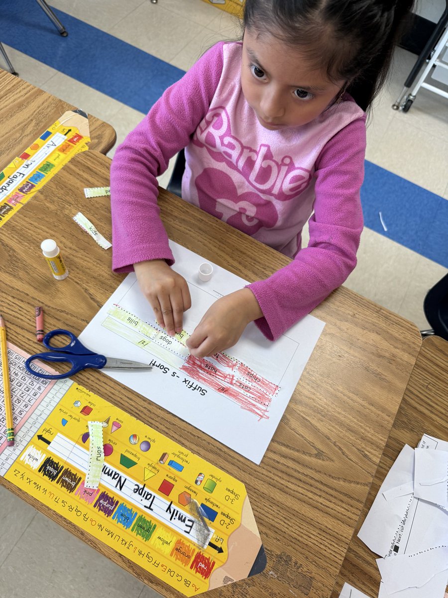 Mrs_Schick_HB's tweet photo. Busy week learning about money and suffix s! ๐ฐ๐@HamptonBaysES #WeAreHB #HBStrong https://t.co/sN4xsNqRiR